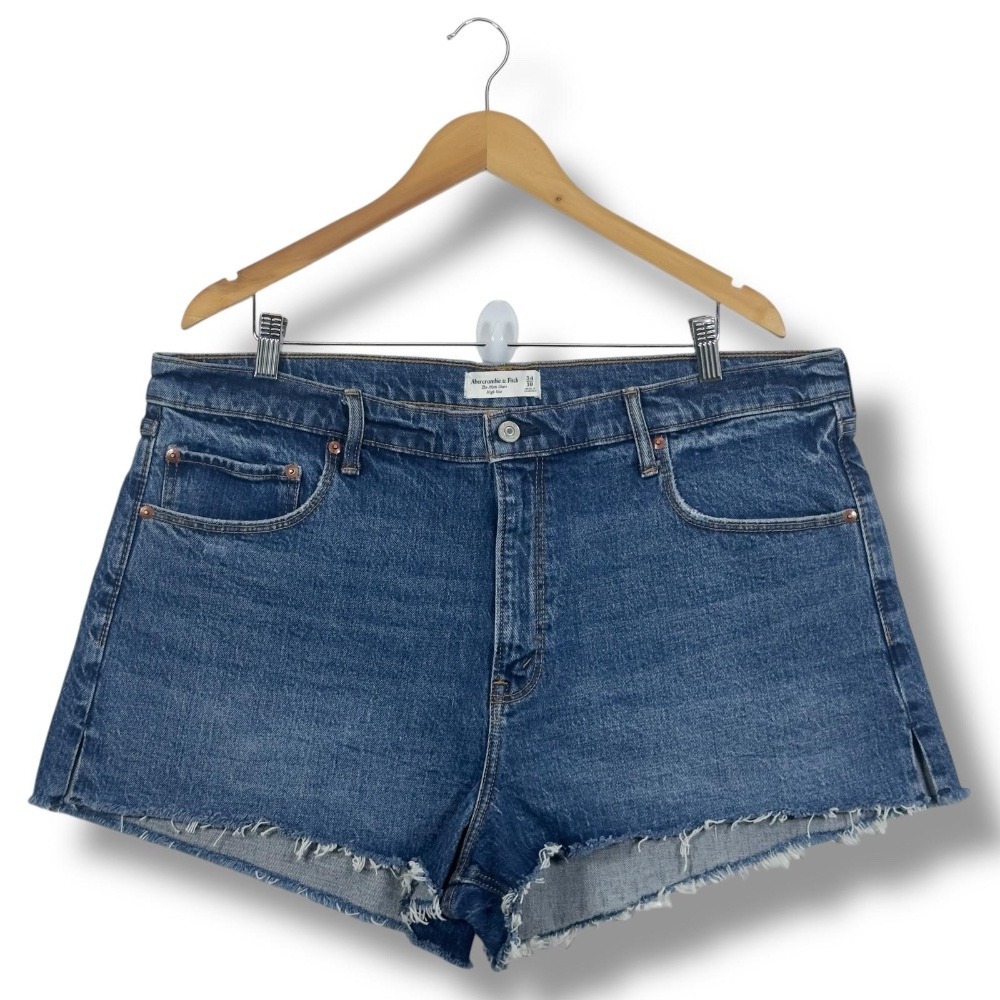 Abercrombie & Fitch Women's The Mom Shorts‎ High Rise Denim Blue Size 34/18